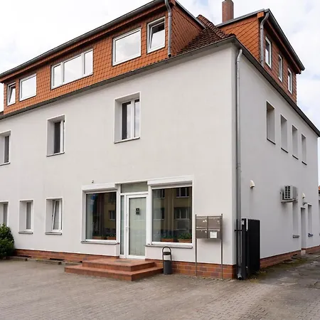 Frame By Comfort Housing - Spacious * Falkensee