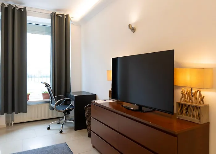 Frame By Comfort Housing - Spacious Apartamento Falkensee