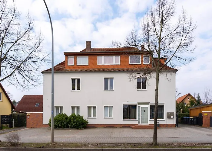 Frame By Comfort Housing - Spacious * Falkensee